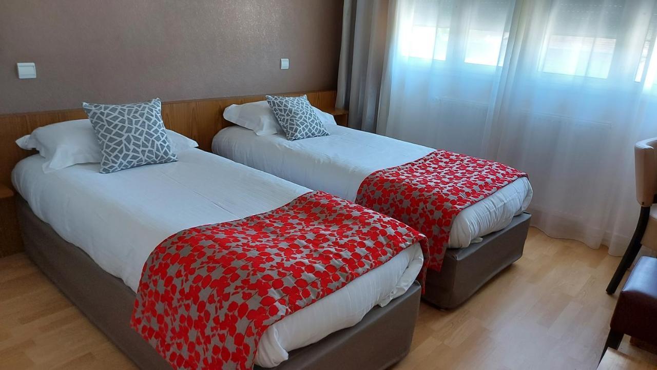 Hotel Brun Saint-Lattier Eksteriør bilde